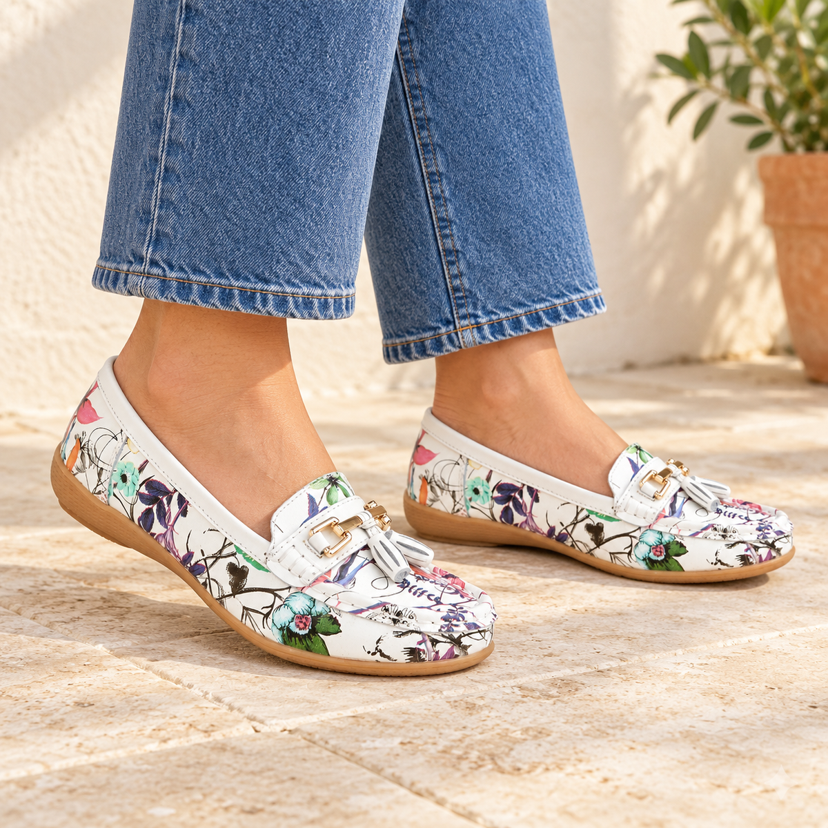 Botanical White Floral Leather Tassel Loafers