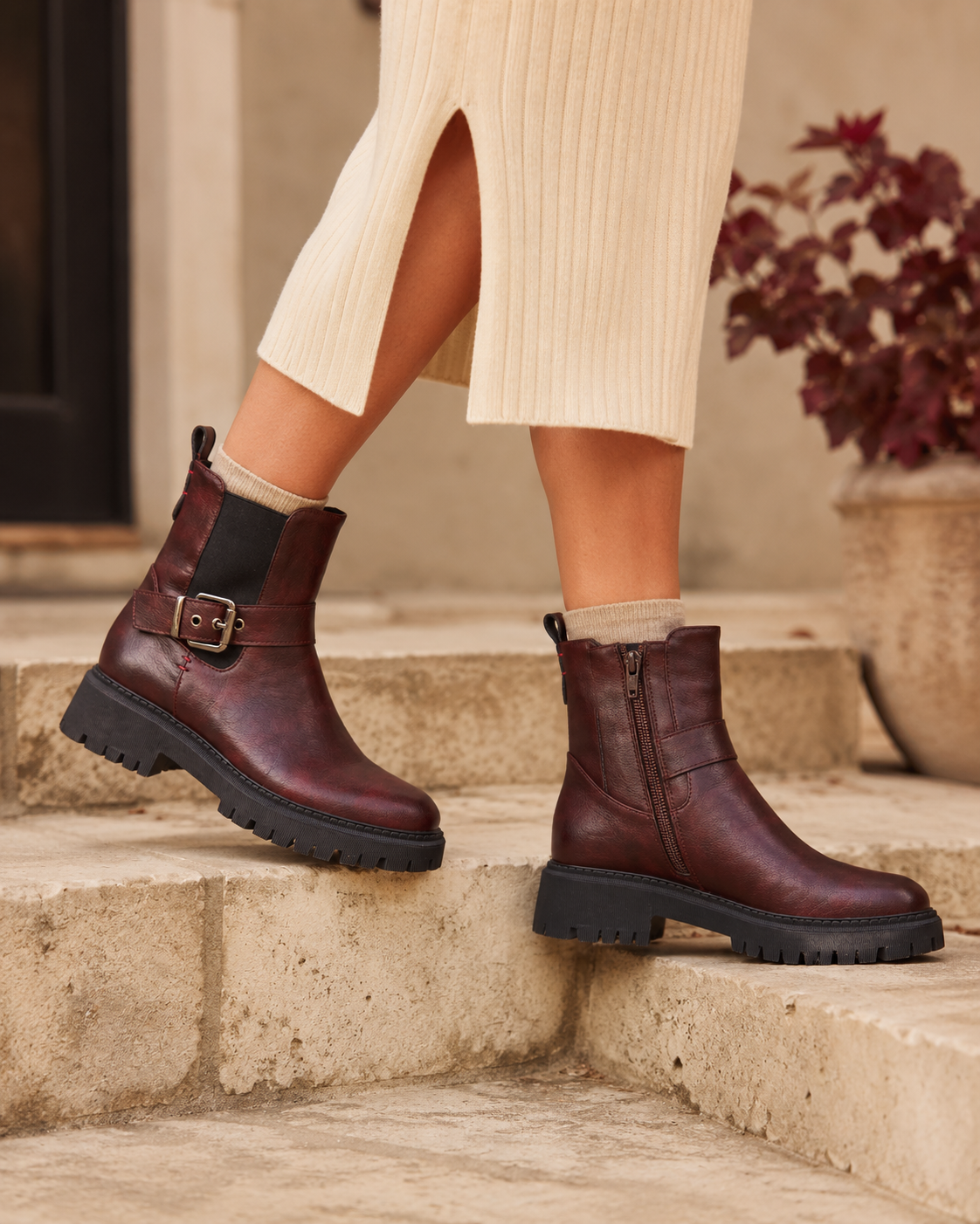 Lapari Chunky Chelsea Boots