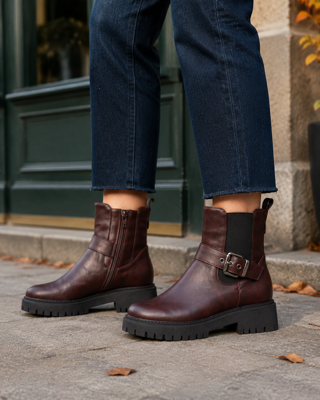 Lapari Chunky Chelsea Boots