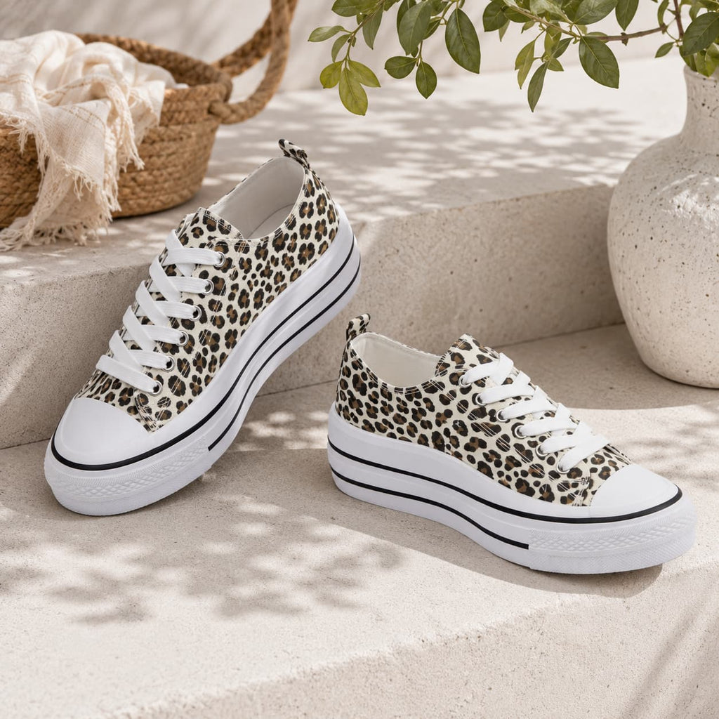 Montpellier Lace Canvas