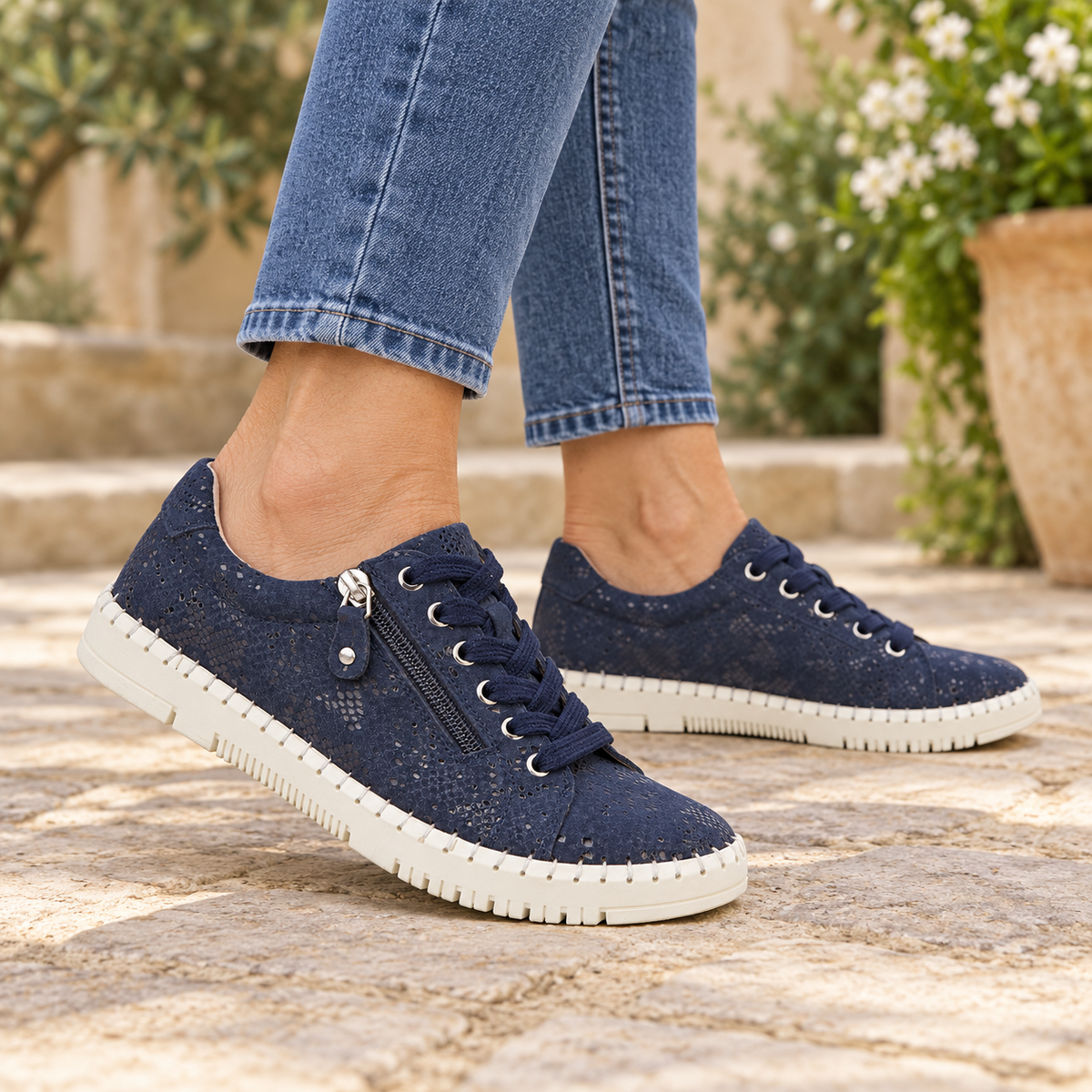 Porto Suede Casual Lace Up Trainer