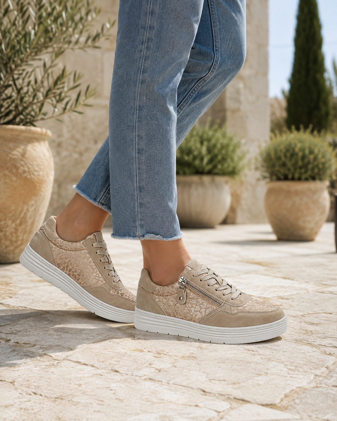 Osprey Lace Trainers