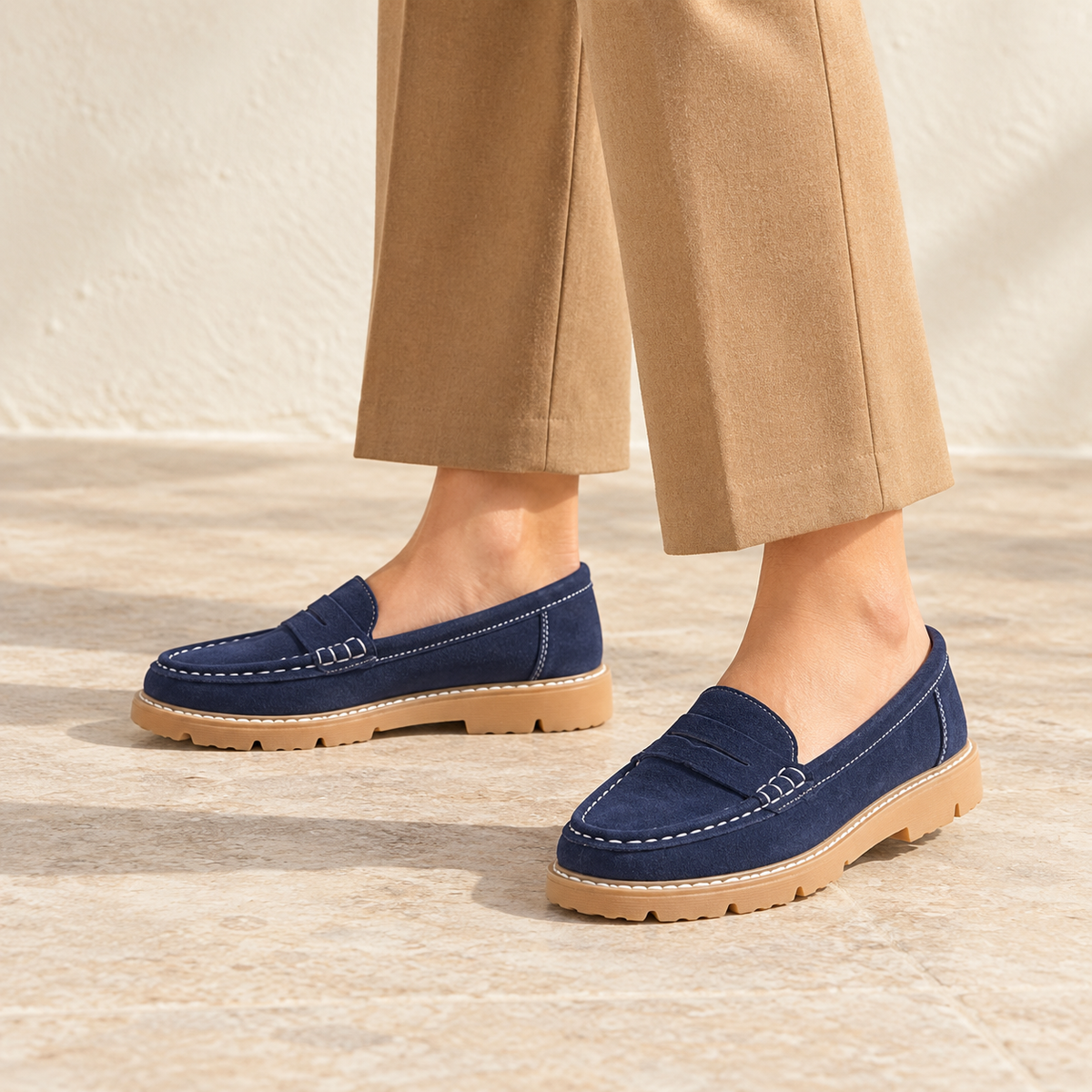 Shore Leather Saddle Trim Loafers