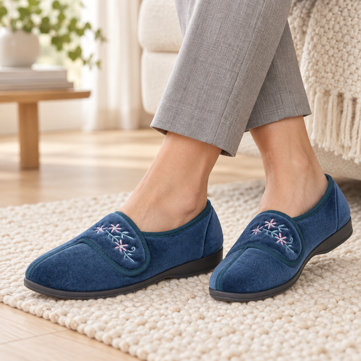 Veronica Touch Fastening Slippers