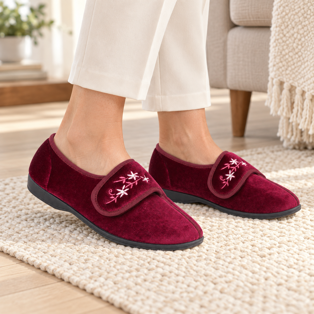 Veronica Touch Fastening Slippers